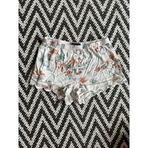 Kendall & Kylie Floral Flowy Shorts